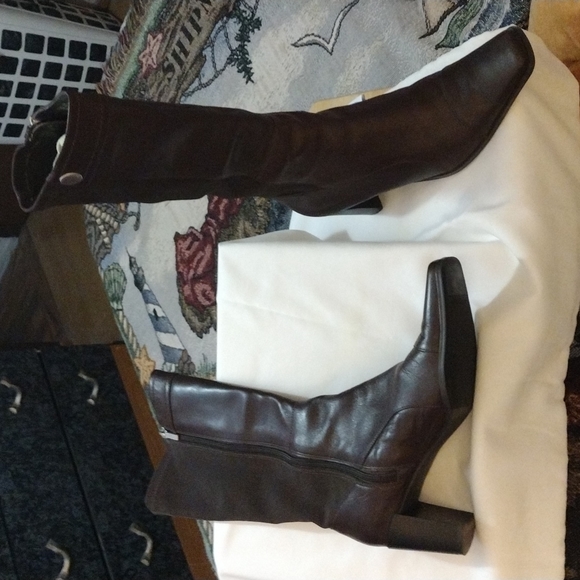 Nicole Shoes - Vintage Brown GoGo Boots